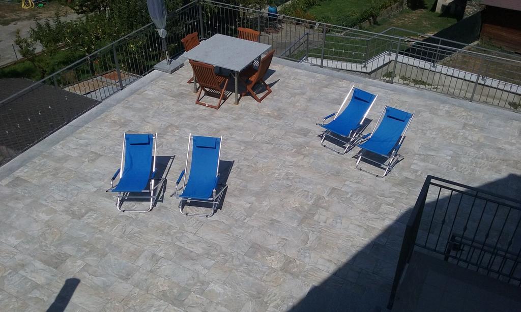 Casa Vacanze Chez Sapin Fenis Ngoại thất bức ảnh