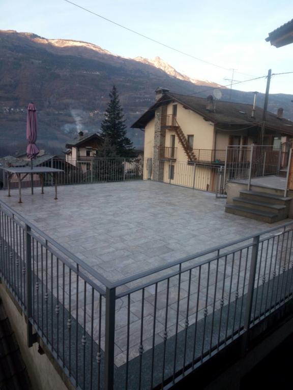 Casa Vacanze Chez Sapin Fenis Ngoại thất bức ảnh